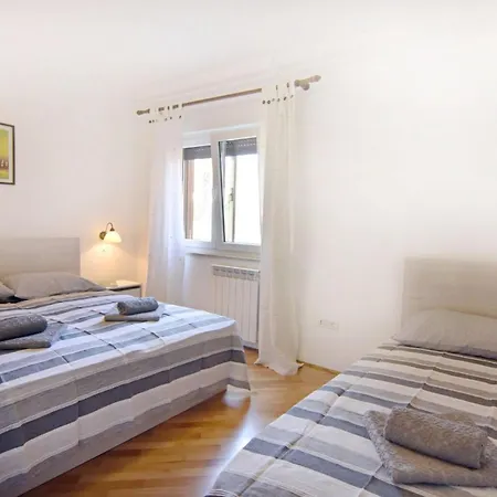 Spacious Ground-floor Flat In * Umag